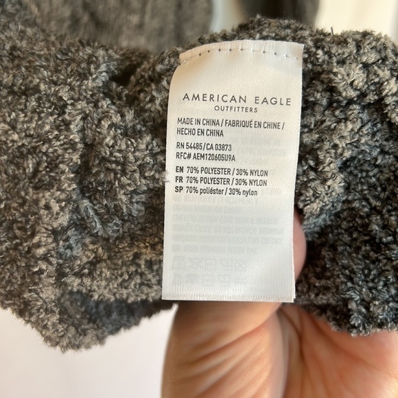 AMERICAN Eagle NWT Gray chenille sweater XS - Picture 4 of 4